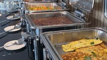 Colazione a buffet inclusa, servita tutte le mattine