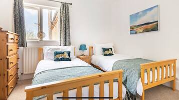 4 bedrooms, iron/ironing board, travel crib, free WiFi