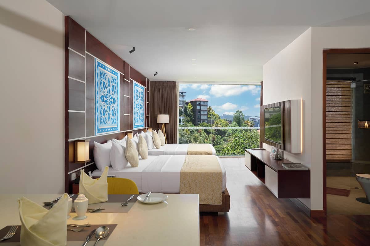 Grand Suite | Egyptian cotton sheets, premium bedding, minibar, in-room safe