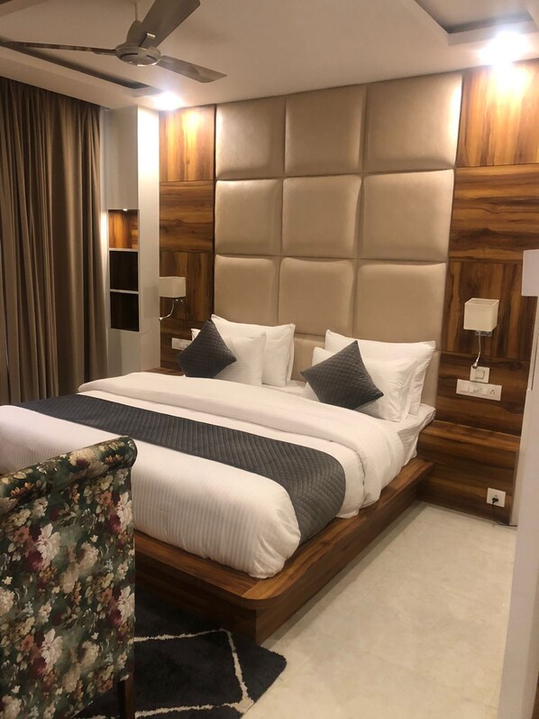 Habitación de lujo | Wifi gratis y ropa de cama