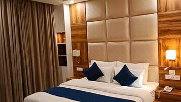 Premium Double Room | Free WiFi, bed sheets
