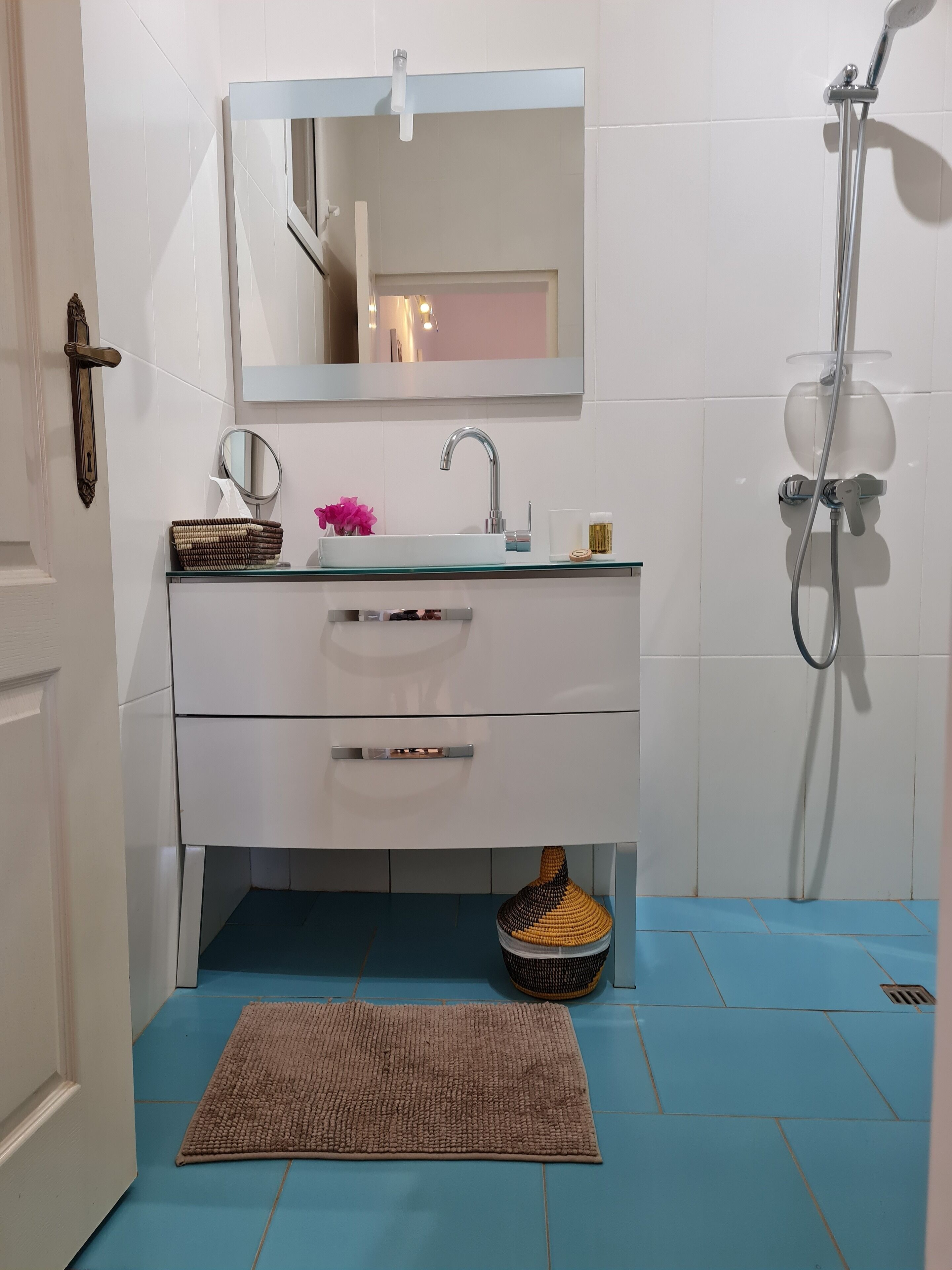 Dusche, Handtücher, Seife, Shampoo