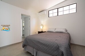 2 bedrooms, WiFi, bed sheets - Beautiful in town home!! (San Felípe)