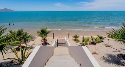 Beachfront condo for rent in Villas de Las Palmas, San Felipe