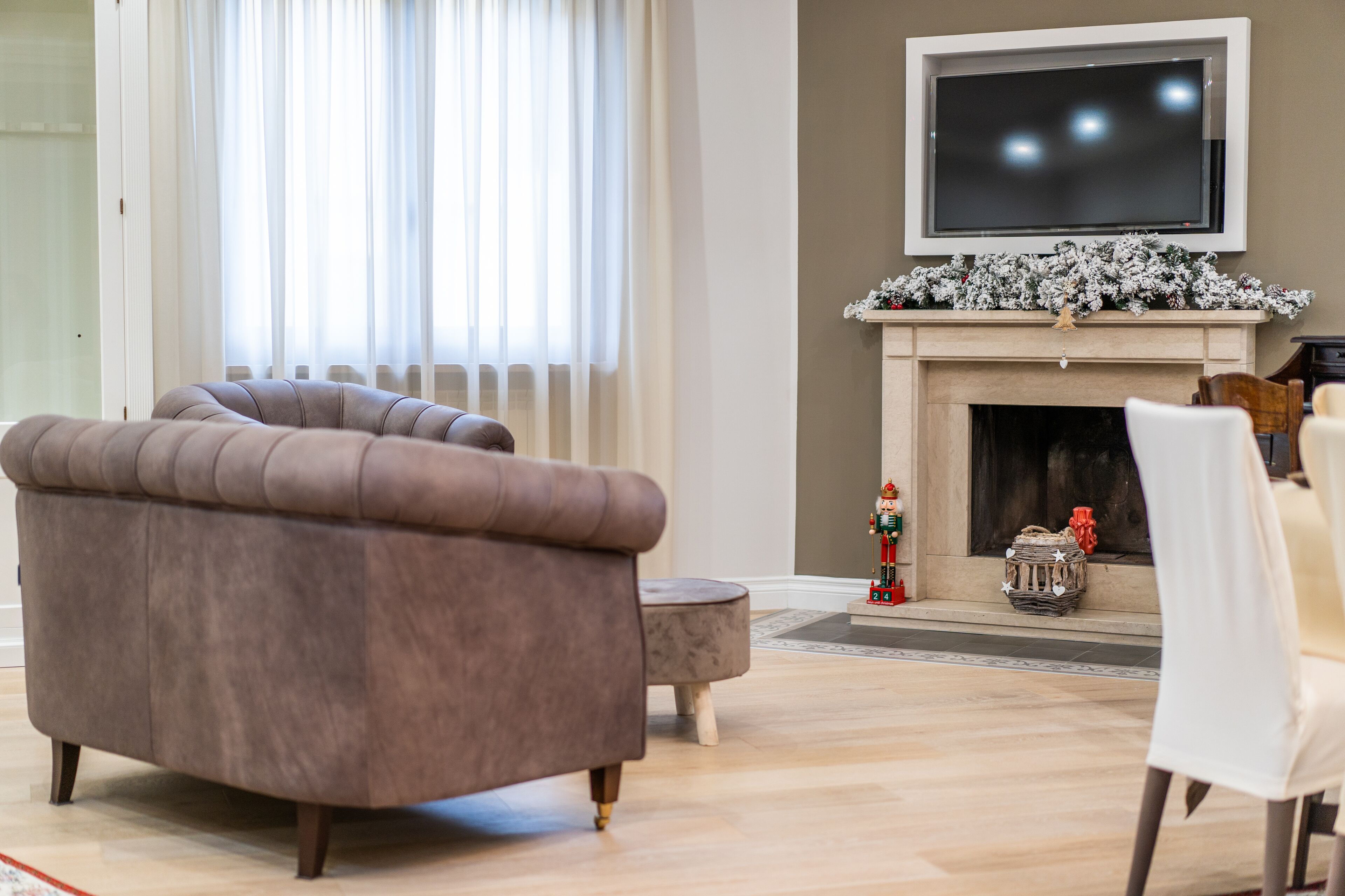 30-Zoll-Smart-TV mit Digitalempfang, Fernseher