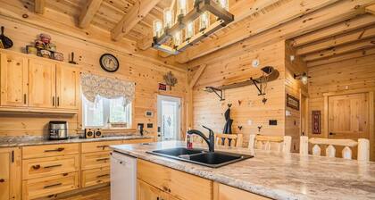 Rustic Luxury: Saw N' LogzzZ Cabin Getaway