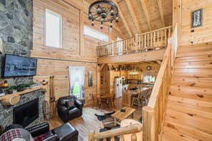 Smart TV, fireplace, DVD player, offices