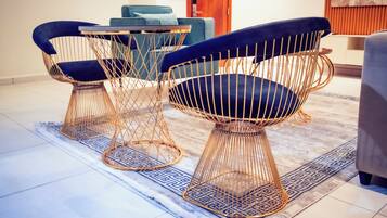 Smart TV 42 pulgadas con canales de televisión vía satélite, televisión