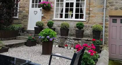 Cosy cottage ideal base for walking, cycling, exploring villages and local views