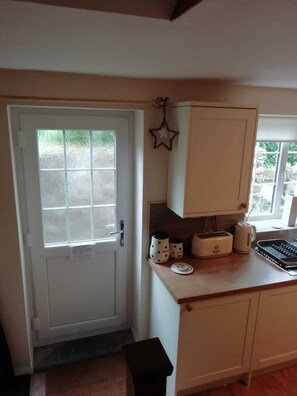 Interior - Cosy cottage ideal base for walking, cycling, exploring villages and local views (Lastingham)