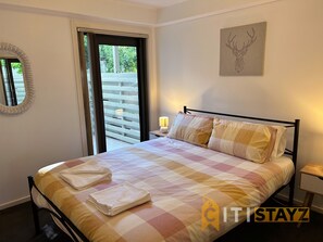 1 habitación, escritorio, tabla de planchar con plancha y wifi gratis