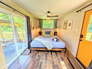 2 bedrooms, memory foam beds, free WiFi, bed sheets