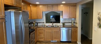 Lakefront on Beautiful East Bay of Houghton Lake!