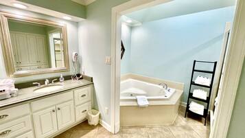 Lejlighed - 3 soveværelser | Badeværelse | Håndklæder, Shampoo