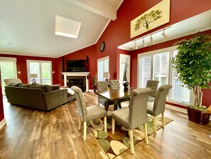 Dining - 80BPD, Four bedroom, two 1/2 bath log-sided condo with lake view , garage by RedAwning (Mount Ida)