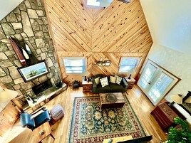 村舍, 2 间卧室 | 起居区