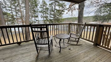 Cottage, 2 Bedrooms | Property grounds