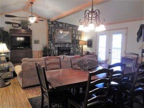 تناول الطعام