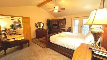 3 bedrooms, iron/ironing board, cribs/infant beds, free WiFi