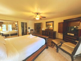 3 habitaciones, tabla de planchar con plancha, cunas y wifi gratis