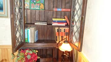 Cottage, 2 Bedrooms | Interior