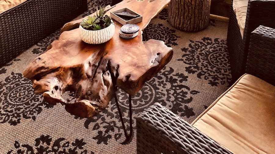 Magnificent Four Bedroom, Two 1/2 Bath luxury, log-sided Harbor North cottage with incredible views of Lake Ouachita. by RedAwning