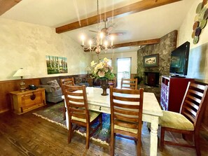 Cottage, 2 slaapkamers | Dineren