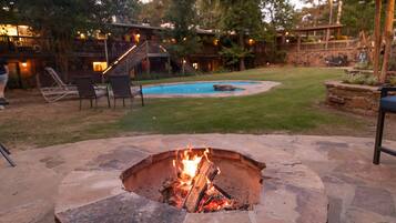 Cottage, 3 Bedrooms | Pool | Outdoor pool