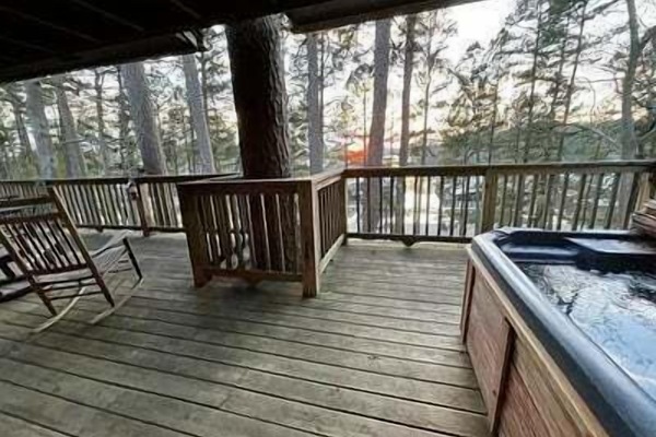 Cottage, 2 Bedrooms | Outdoor spa tub