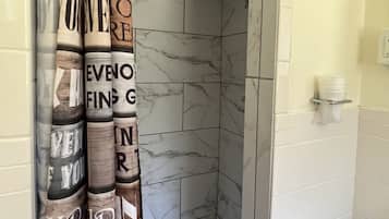 Toallas, shampoo