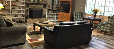 Maison, 4 chambres | Coin séjour