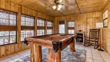 House, 3 Bedrooms | Billiards