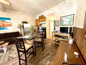 Studio | Dining