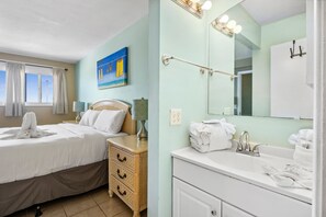 1 quarto, Wi-Fi de cortesia, roupa de cama