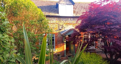 Beautiful, traditional rural cottage