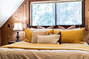 3 bedrooms, desk, free WiFi, bed sheets