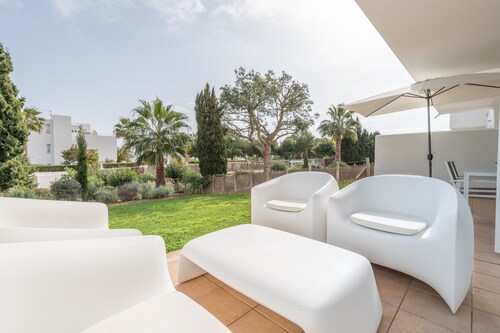 Apartment 'El Puerto I 1-3' with Shared Pool, Wi-Fi and Air Conditioning