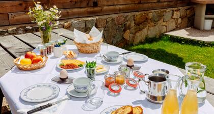 Apartment 'Vernalhof Apt Sunnaseit' with Mountain View, Shared Terrace and Wi-Fi