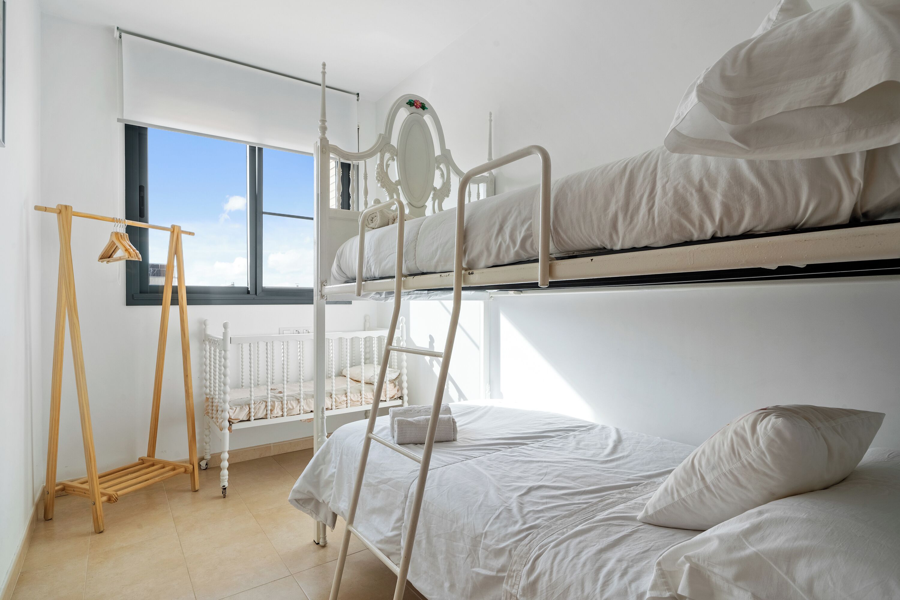 2 chambres, fer et planche à repasser, Wi-Fi gratuit, draps fournis