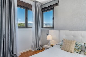3 chambres, fer et planche Ă repasser, Wi-Fi gratuit, draps fournis