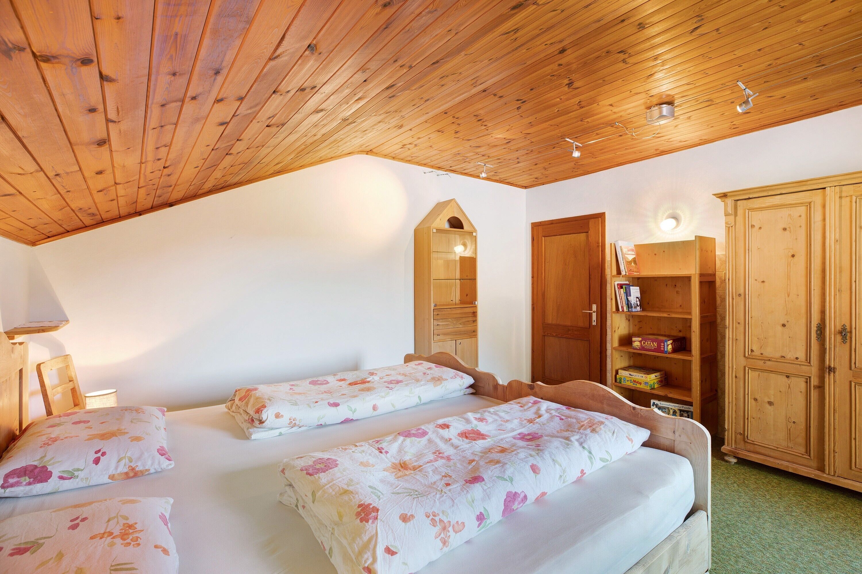 3 camere, ferro/asse da stiro, Wi-Fi gratuito, lenzuola