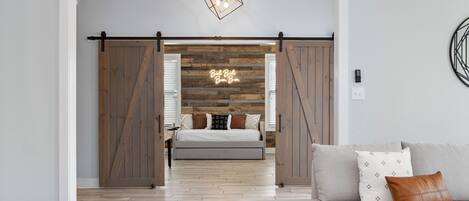 3 Schlafzimmer, Schreibtisch, Bügeleisen/Bügelbrett, kostenloses WLAN