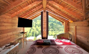 7 bedrooms, WiFi - Large chalet in Vars for 19 people - indoor pool, spa, cinema, mountain view (Vars)