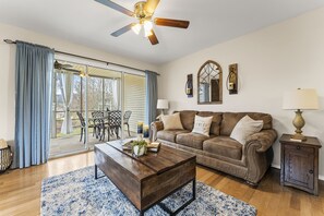 Smart-tv och eldstad