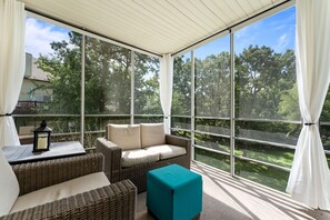 Smart-tv och eldstad