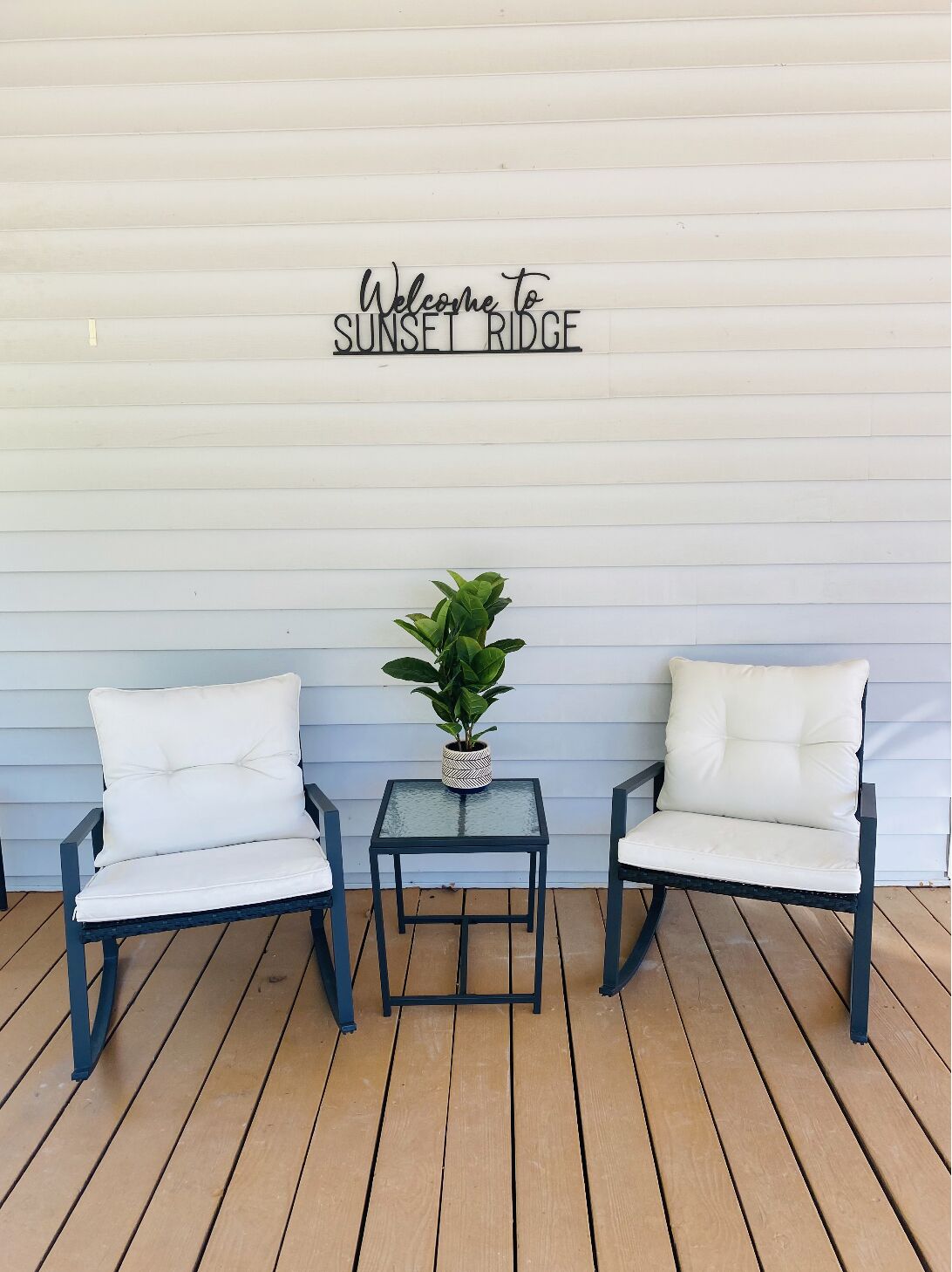 Welcome to our beautiful lake property, nestled on the stunning area of Eufaula