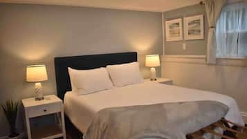 2 Schlafzimmer, Schreibtisch, Bügeleisen/Bügelbrett, Reisekinderbett