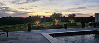 Luxury 5* cottage with own private heated pool - Sleep 4