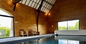 Piscine couverte, piscine chauffée