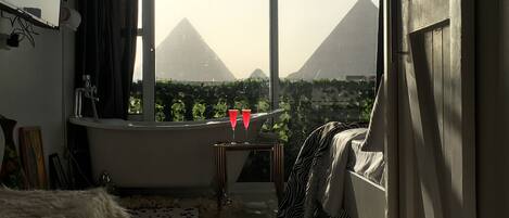 1 chambre, coffres-forts dans les chambres, fer et planche à repasser